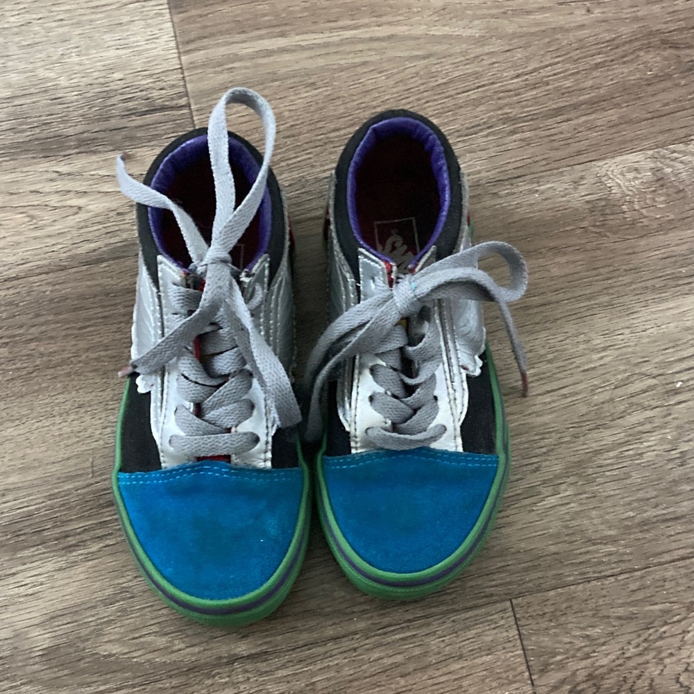 Vans Marvel Avengers Sneakers Sz 10.5 - Picture 4 of 9
